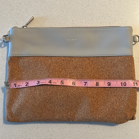 Vegan Leather & Corkscrew Crossbody & Clutch! - Picture 9 of 10